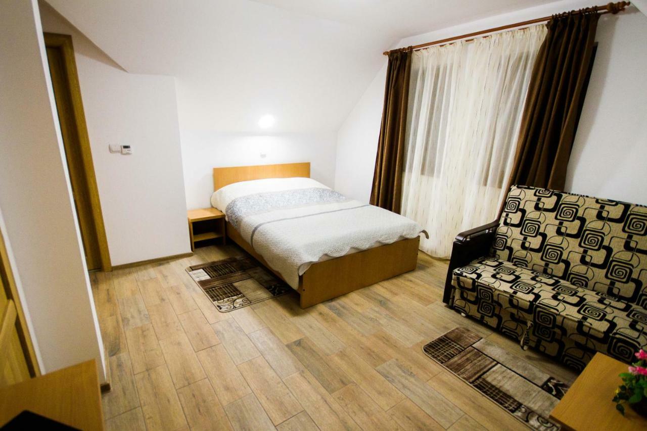 Vidra Parc Hotel Войняса Екстериор снимка