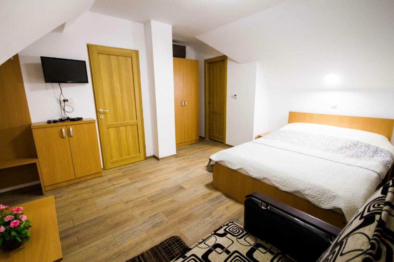 Vidra Parc Hotel Войняса Екстериор снимка